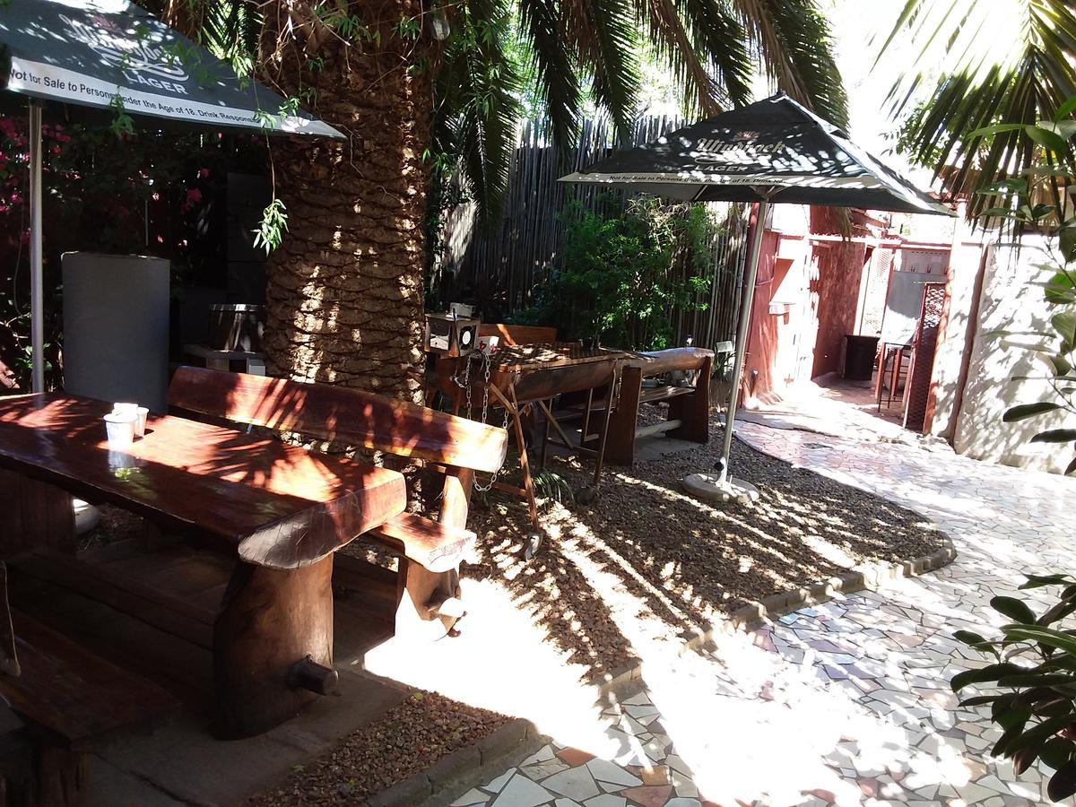 Larona Inn 梅富根 外观 照片